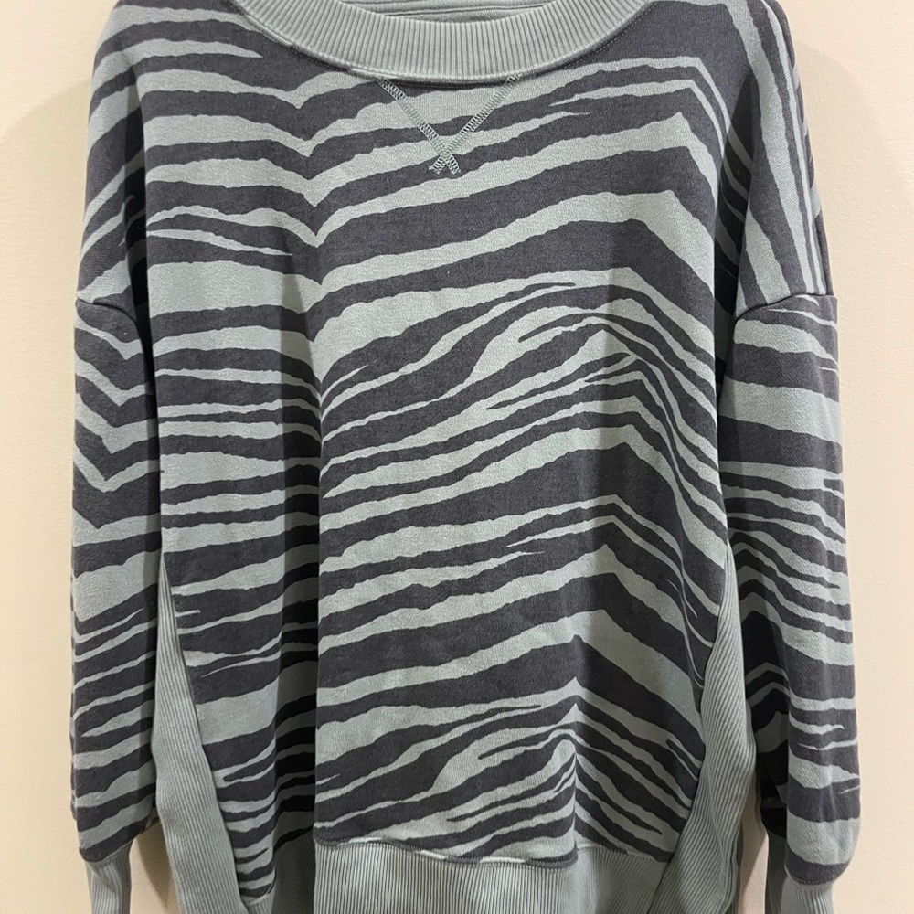 Aerie Good‎ Vibes Oversized Split Hem Zebra Print Sweatshirt Pullover Sz M - Picture 8 of 8